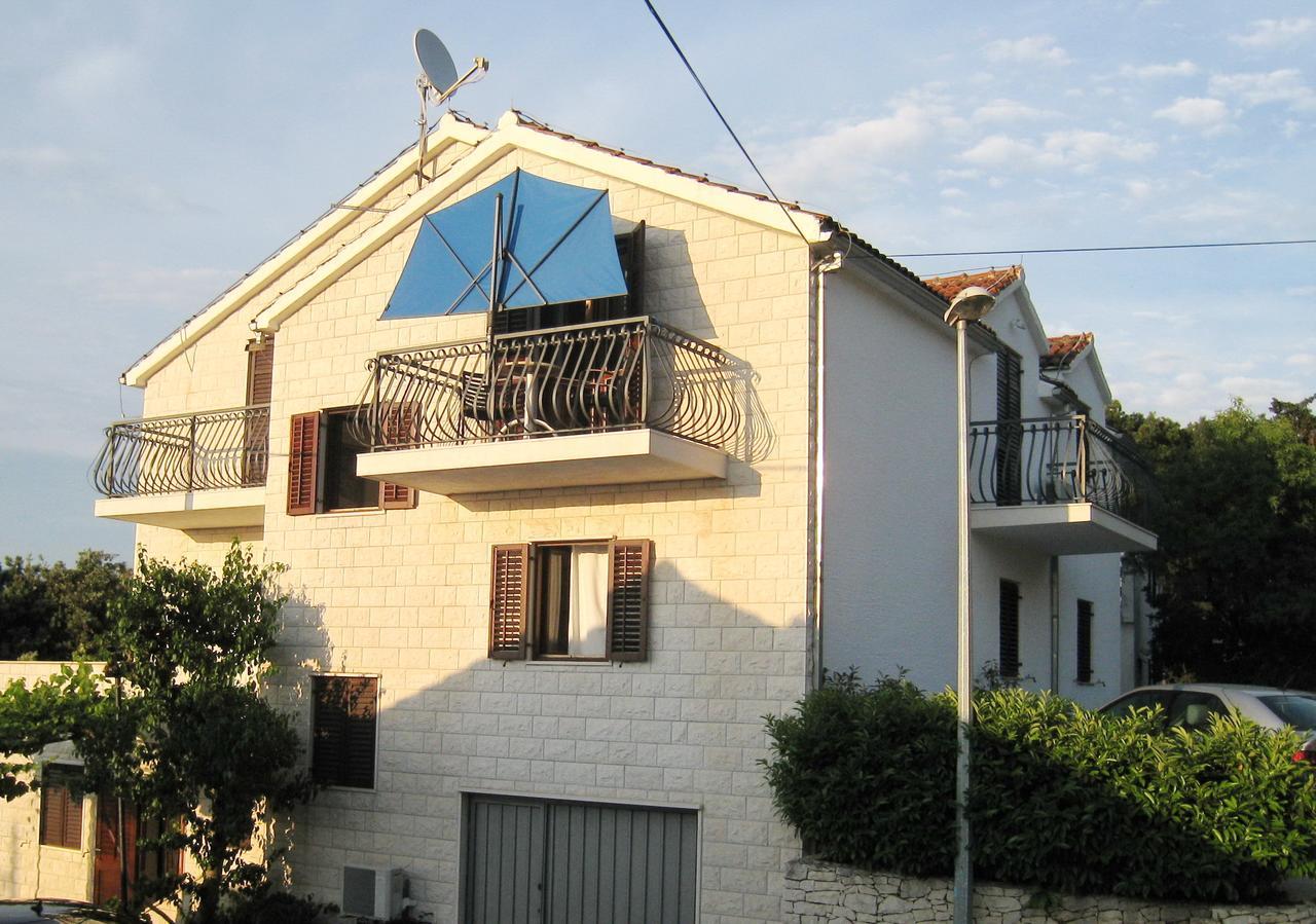 Apartments Raic Supetar Extérieur photo